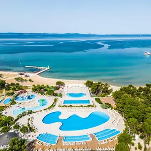 Üdülőközpont Zaton, Nin